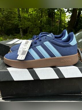 adidas Navy & Light Blue Suede Barreda